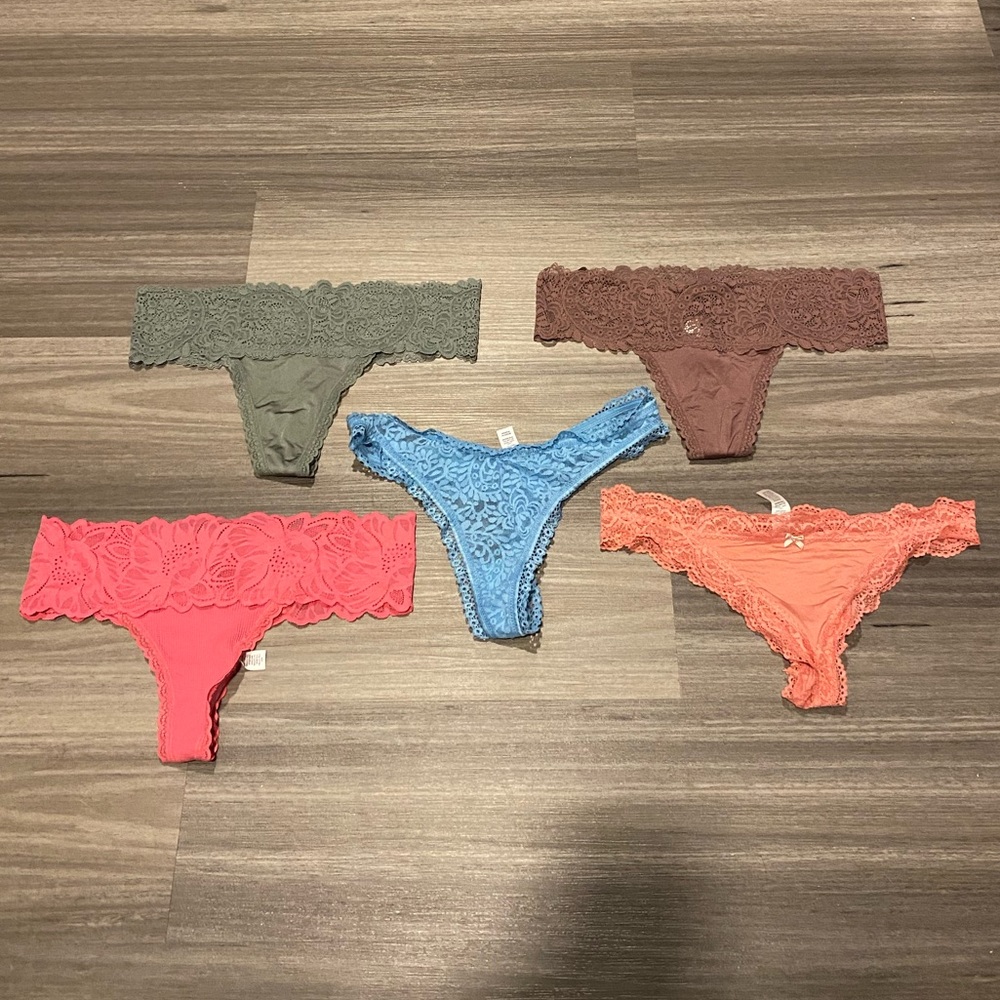 NWOT Set of 5 Aerie Lace Thongs